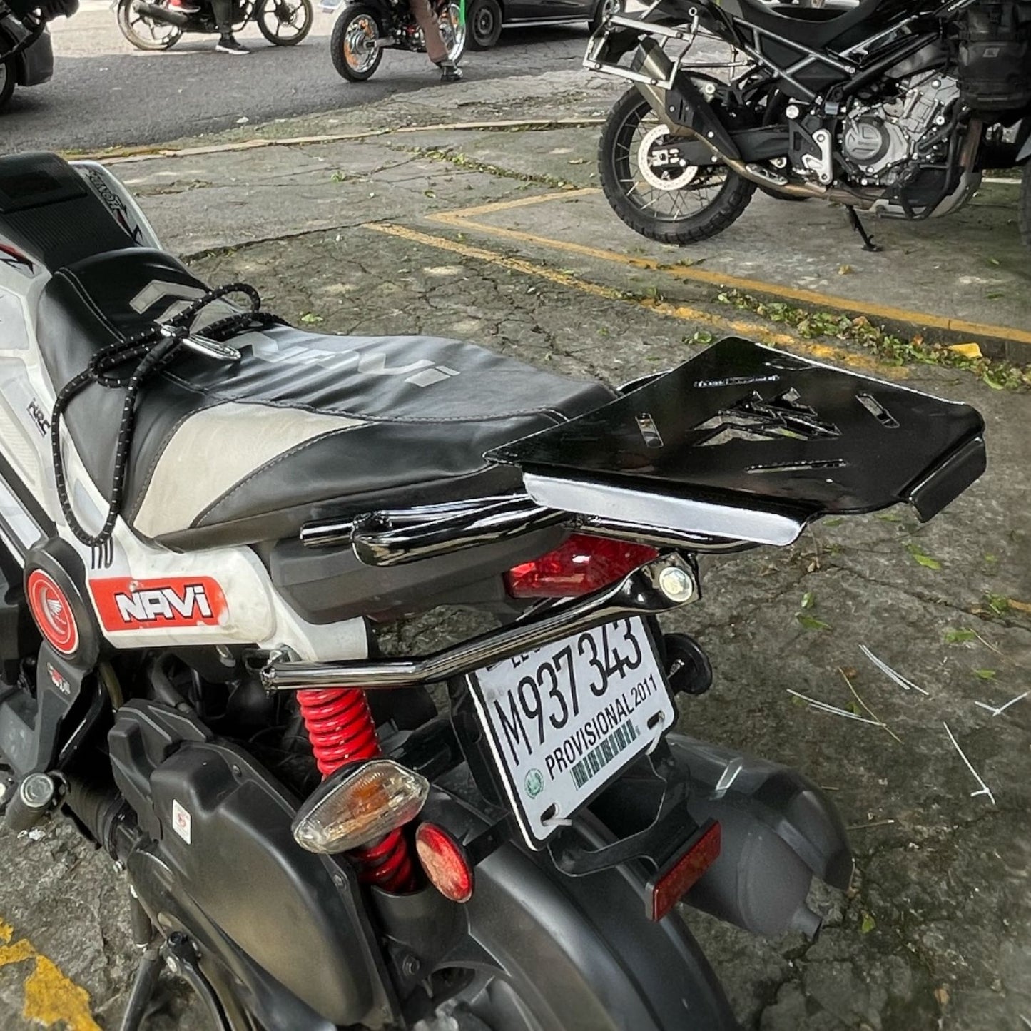 Parrilla Honda Navi