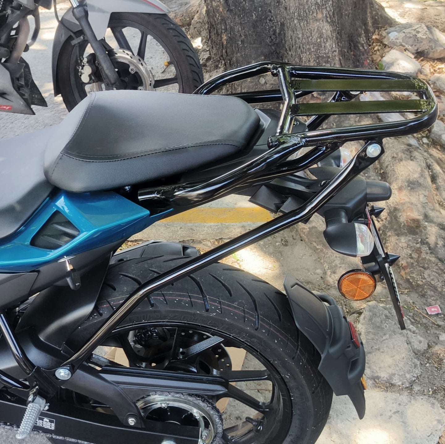 Parrilla FZ25